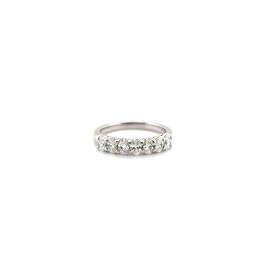 Oval Cut Band